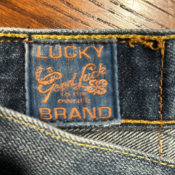 Lucky brand size 33 slim bootleg men’s jean. Gently used, excellent condition - Picture 6 of 10